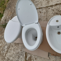Set 02 vasi e 01 bidet