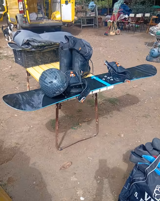 snowboard,stivali casco 