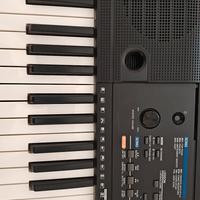 Yamaha PSR E263