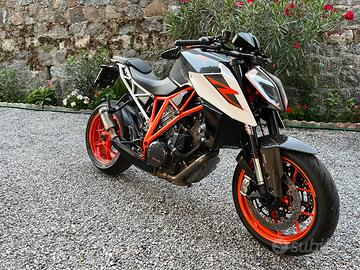Ktm 1290 superduke R