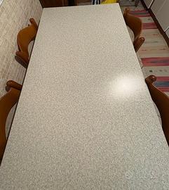Tavolo da cucina allungabile con 4 sedie 160 €