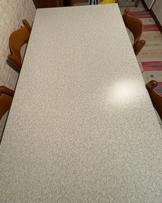 Tavolo da cucina allungabile con 4 sedie 160 €