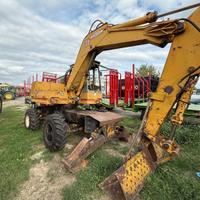 Escavatore gommato BENFRA 3R