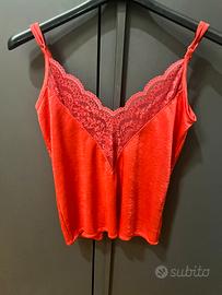 Canottiera rossa in raso e pizzo