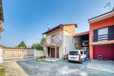 CASA DI CORTE A VILLARBASSE