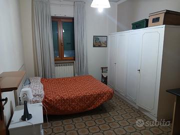 Colli aminei stanza singola in parco residenziale