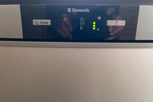 Frigo trivalente Dometic RMS8501