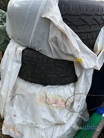 4 gomme di Mercedes  ml 320