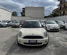 Mini One 1.4 GPL 71CV Ray G 2010