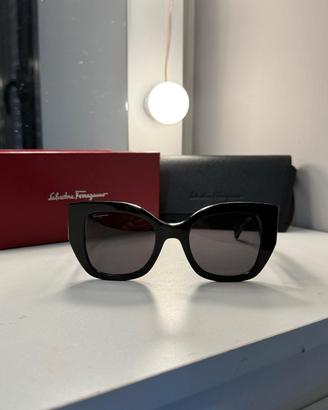 Occhiali da sole Salvatore Ferragamo
