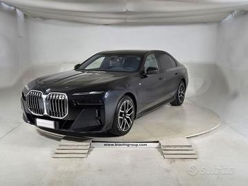 BMW Serie 7 G70 2022 740d mhev xdrive MSport auto