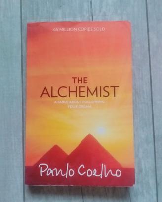 libro The Alchemist di Paulo Coelho 