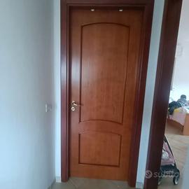 4 porte in legno massello 
