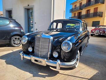 MERCEDES BENZ 220 PONTON