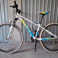 Bici Cube 260
