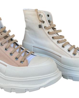 Alexander McQueen boots in tela bicolore