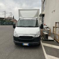 Iveco daily con pedana