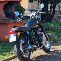 Triumph bonneville t100 efi black