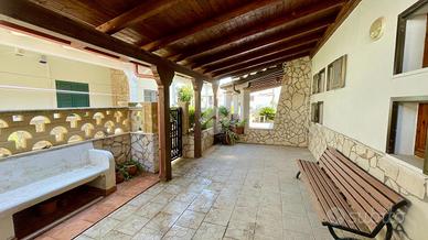 CASA INDIPENDENTE A SALVE