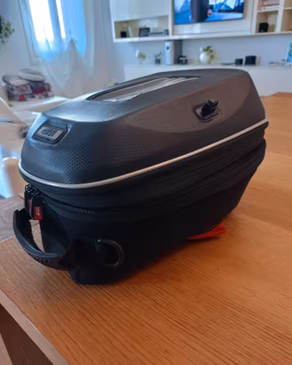 Borsa serbatoio Givi tank lock