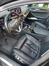 530d Touring mhev 48V xdrive Luxury auto