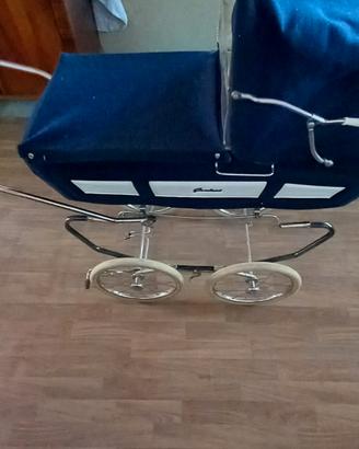 carrozzina vintage 