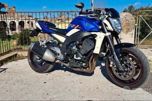 “YAMAHA FZ1”
