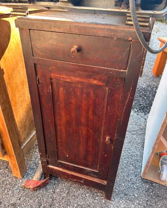 Mobiletto vintage in legno massello