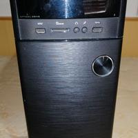 Case PC, UPS, tastiera, mouse