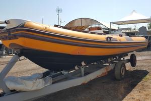 Gommone BAT 6 metri Johnson 70 cv