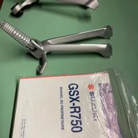 Pedane passeggiero gsx-r 750 K8