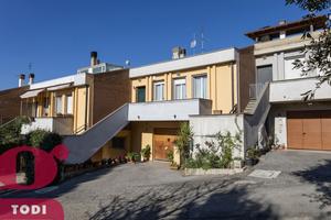 Villa a schiera Collazzone [AT05VRG]