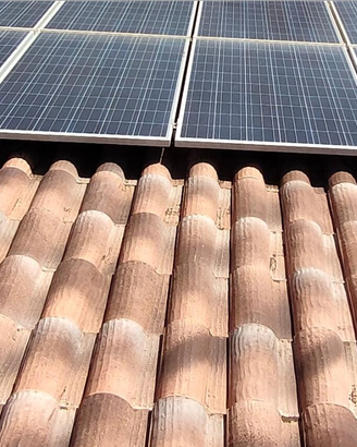 4 pannelli fotovoltaico e inverter 1kw