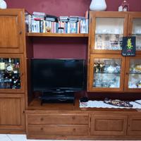 parete attrezzata in legno massello