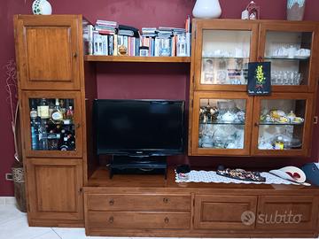 parete attrezzata in legno massello