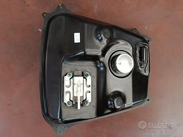 Serbatoio completo di pompa in perfette condizioni