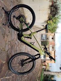 Cube stereo hybrid 140 hpc slx 750