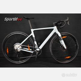 Gravel Scott Addict 40 2025 Grey