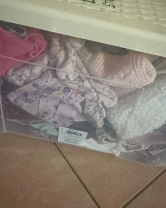 Dono abbigliamento bimba 6-9 mesi tg. 74