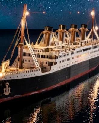 Modellino Nave Titanic 