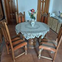 Tavolo e 5 sedie