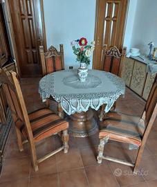 Tavolo e 5 sedie