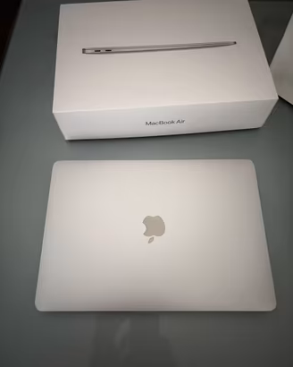MacBook Air M1 13” (2020) – 8 GB RAM – 256 GB SSD