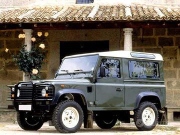 LAND ROVER Defender 90 2.5 300 Tdi 6 posti/pell