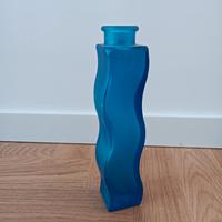Vaso alto blu in vetro ikea skamt