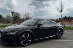 Audi TT 3ª serie S-line full optional