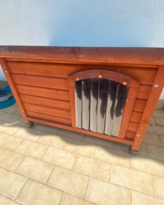 cuccia in legno