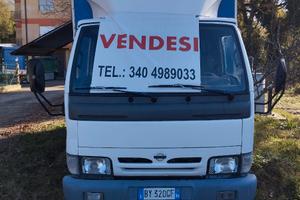 Autocarro Nissan  cabstar E120