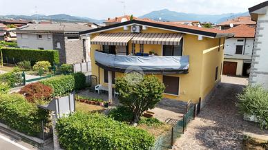 VILLA SINGOLA A CAPRIOLO