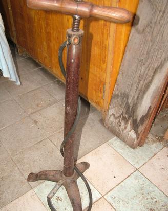Pompa d'epoca